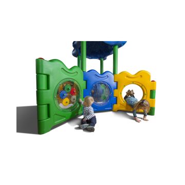622pg200-discovery-center-playhouse